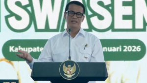 Amran Sulaiman Bersihkan Distribusi Pupuk, Harga Turun 20 Persen