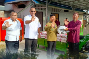 Dukung Kebersihan Pesantren, Bupati Satono Serahkan Bantuan Motor Tosa untuk Ponpes Al-Furqon Tebas