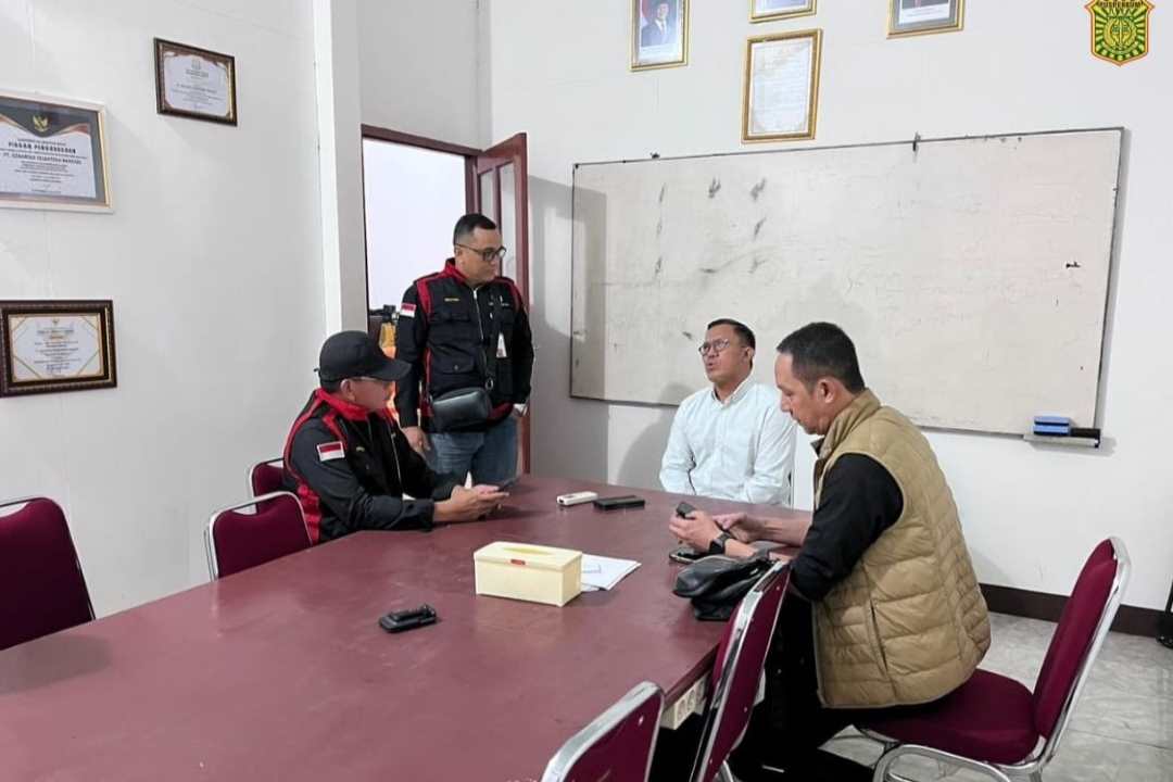 Kejati Kalbar Obrak-abrik Kantor PT DSM di Sanggau, Sita Dokumen Korupsi Bauksit 2017-2023