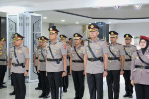 Gerbong Mutasi Polda Kalbar Bergerak: Kapolda Lantik Pejabat Utama Hingga Kapolres Baru