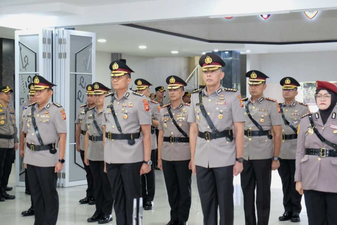 Gerbong Mutasi Polda Kalbar Bergerak: Kapolda Lantik Pejabat Utama Hingga Kapolres Baru
