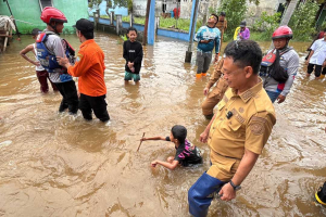 Waspada Banjir Rob Dua Meter di Pontianak, Wali Kota Edi Rusdi Kamtono Minta Warga Siaga