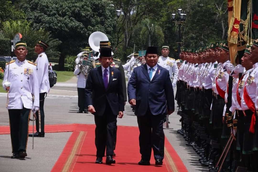 Sultan Brunei Akan Operasi Lutut Libatkan Pakar dari AS, Rakyat Doa Serentak