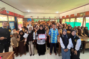 Tanamkan Nilai Empati Sejak Dini, Mahasiswa KKN UNISSAS Sejangkung Kampanyekan Anti-Perundungan