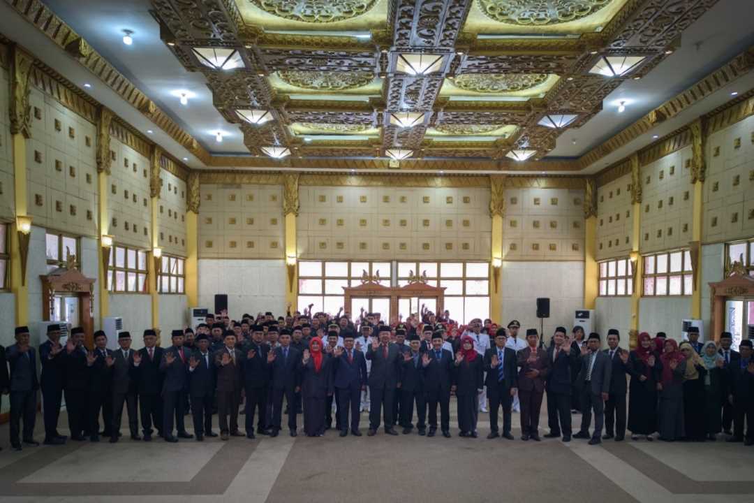 Resmi Jabat Kadis Kumindag, Hermanto Jadi Bagian dari 91 Pejabat yang Dilantik Bupati Sambas